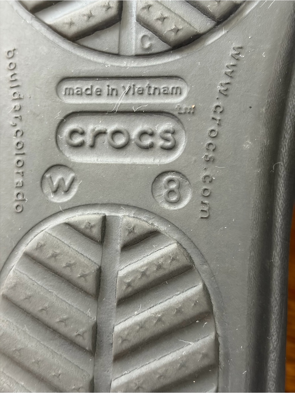 CROCS Women's Sanrah Slide Sandals with Hammered Silver Ring Accent - Picture 3 of 6
